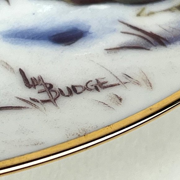 Hamilton Collection Golden Retrievers "Hiding the Evidence" Plate No. 1882A - Picture 6 of 6